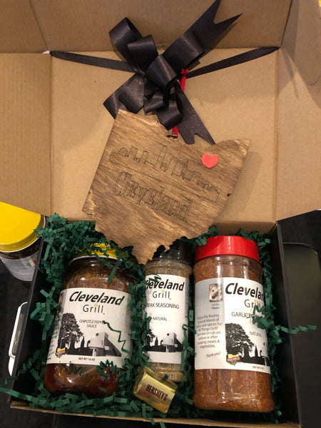 Gift Box any occasion / Rub, Sauce, Spice & Plaque / Shipping Included